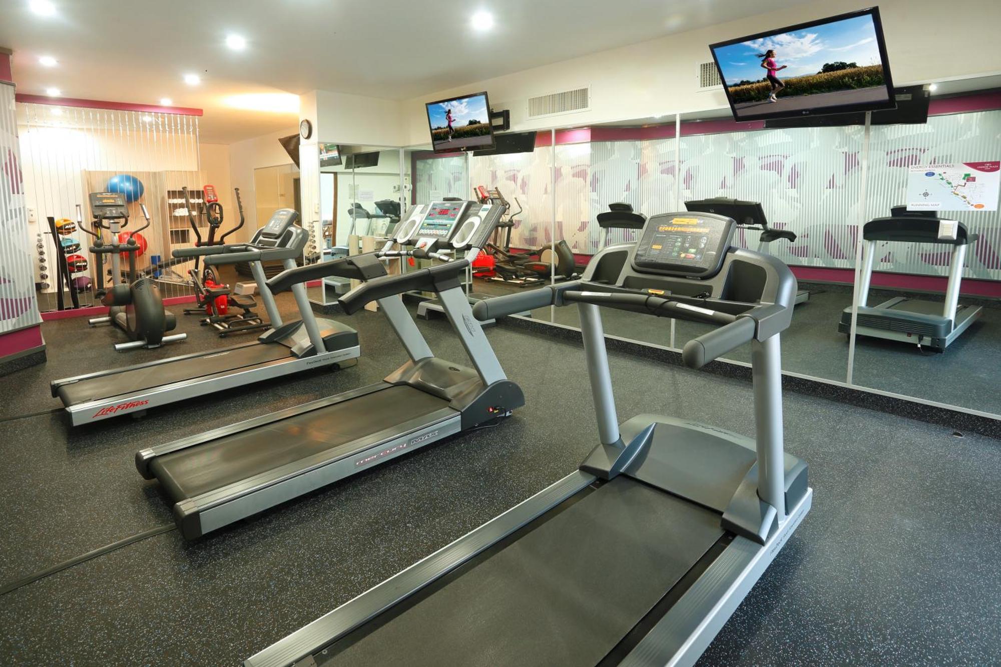 Crowne Plaza By Ihg Hotel 5*