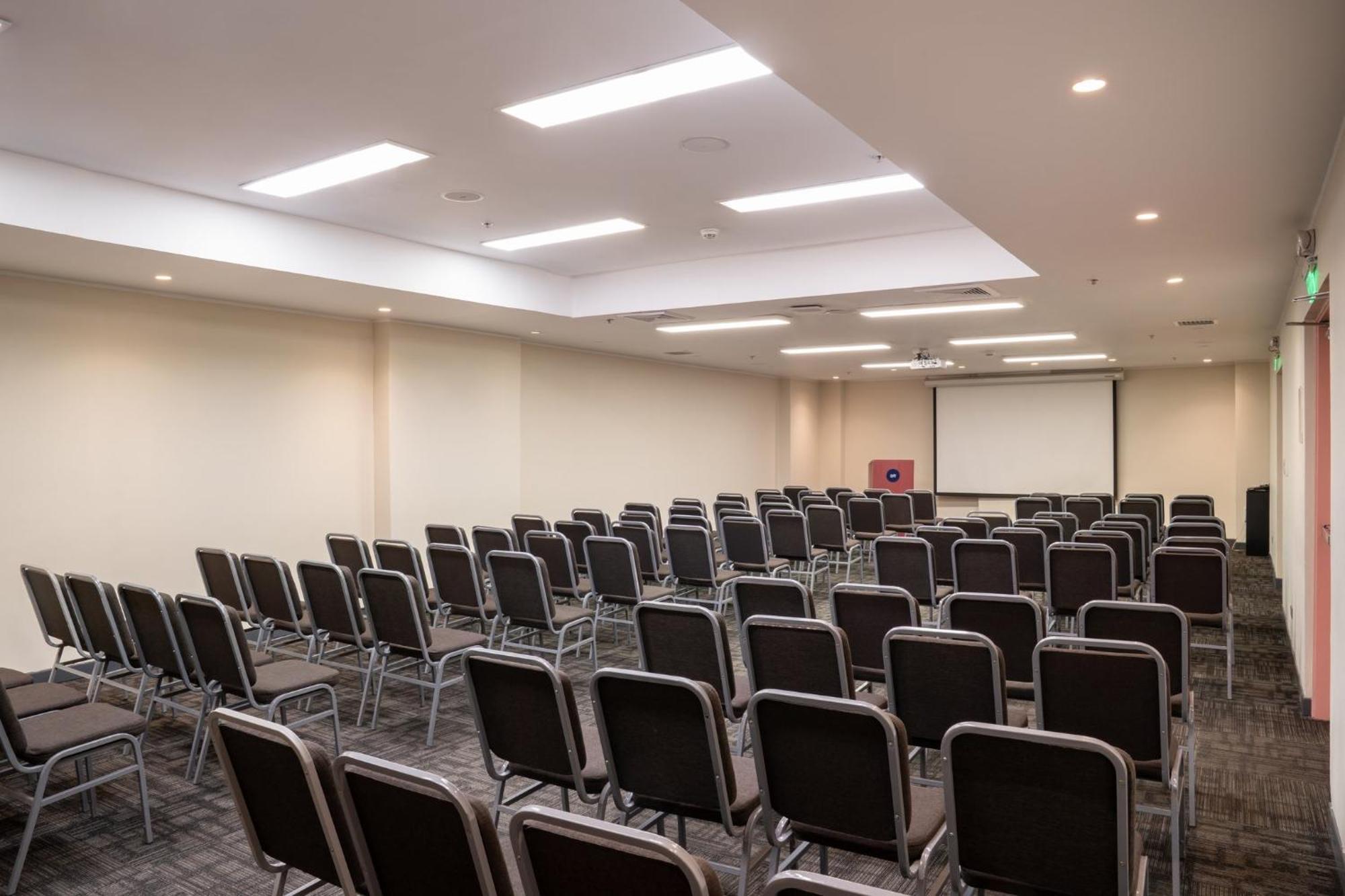 Crowne Plaza By Ihg Hotel 5*