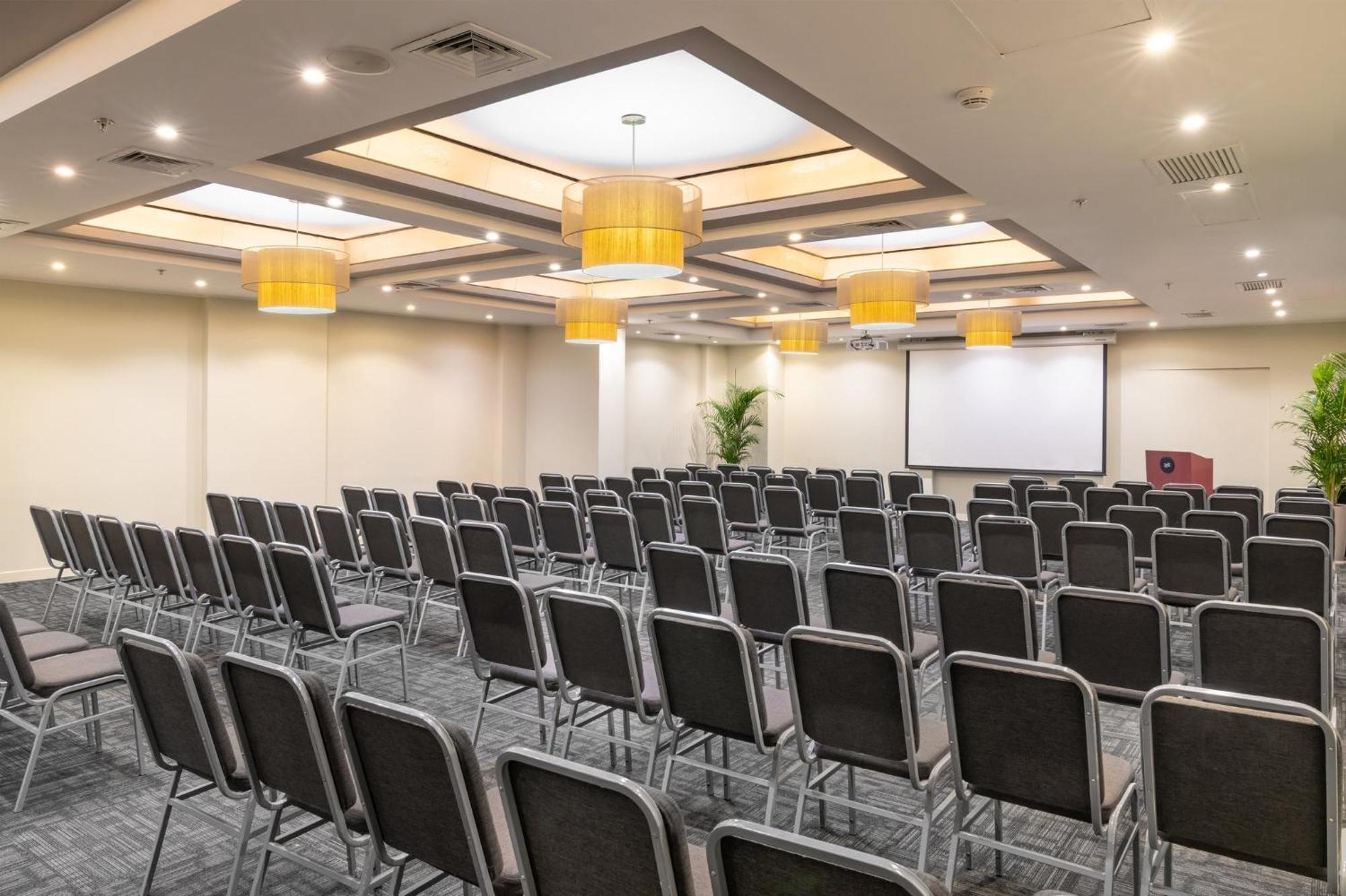 Hotel Crowne Plaza By Ihg