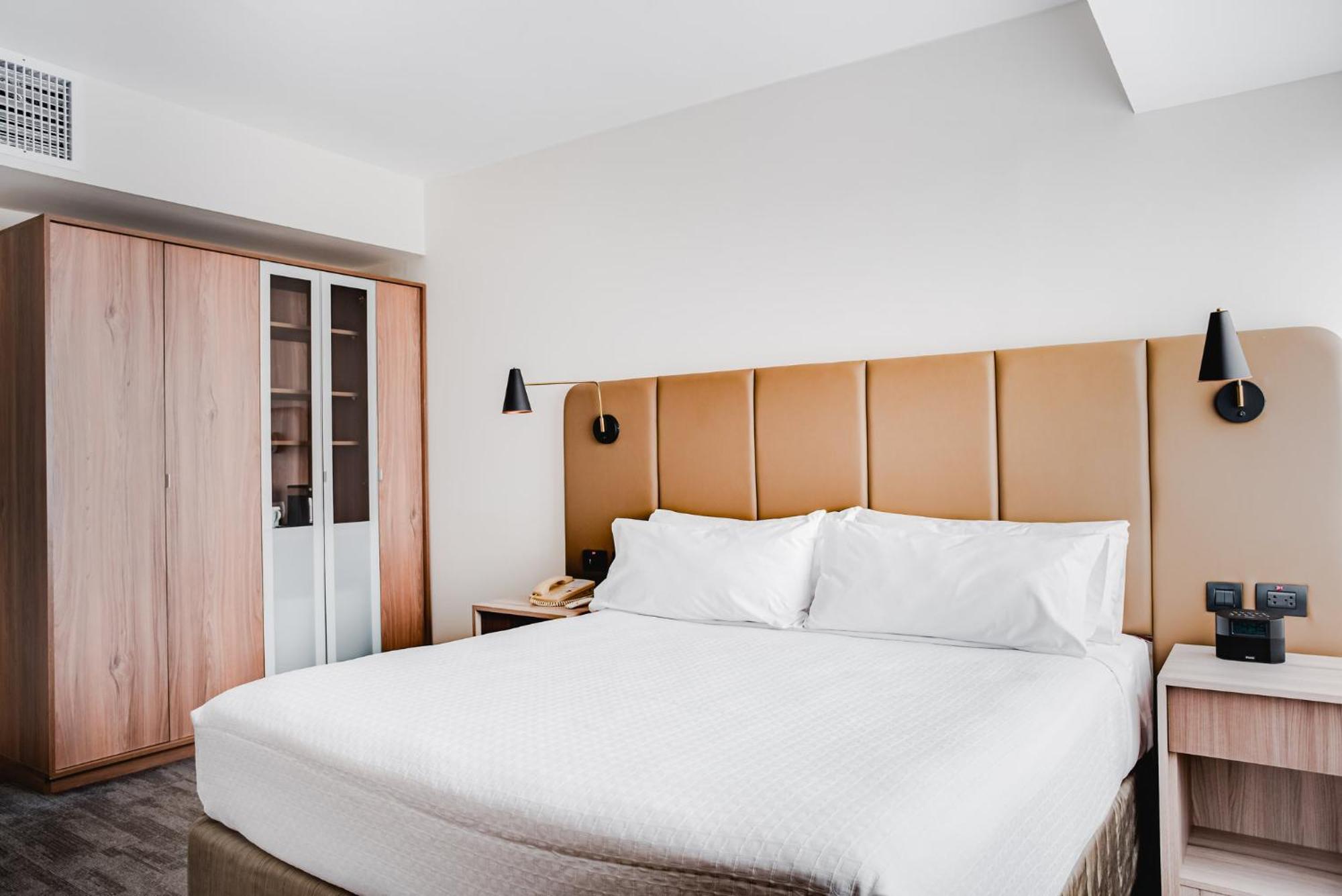 Crowne Plaza By Ihg